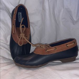 Sperry waterproof rain shoes Size 6.